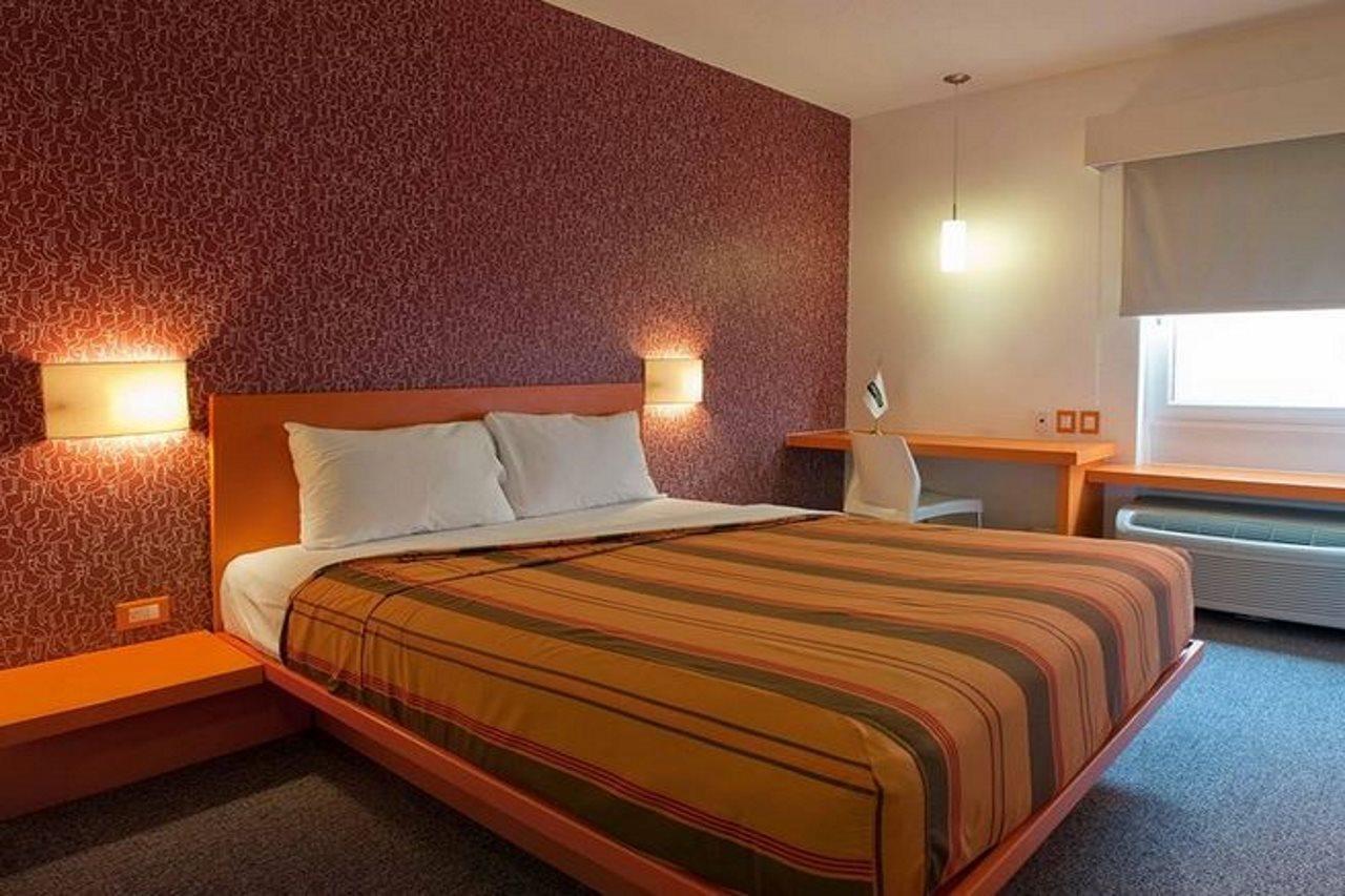 City Express Junior By Marriott Tuxtla Gutierrez Poliforum Exterior photo